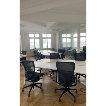 fauteuil de bureau en scène
