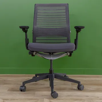 Fauteuil de bureau reconditionné Steelcase Think V2 Poivre 4D