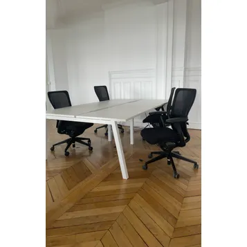 fauteuil de bureau en scène